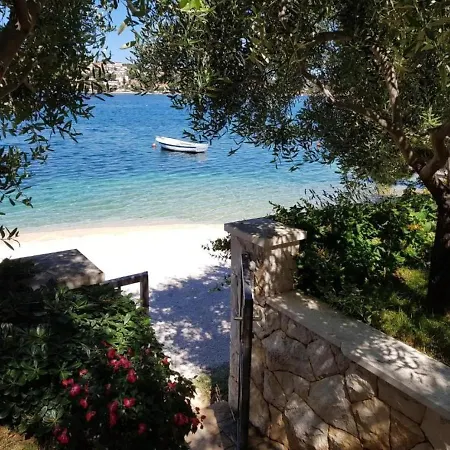 Roko - Seaside Apartment *