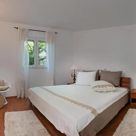 Roko - Seaside Apartment