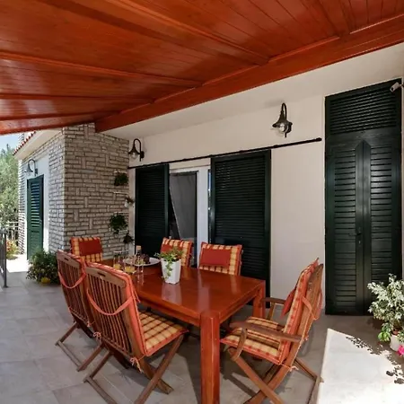 Roko - Seaside Apartment